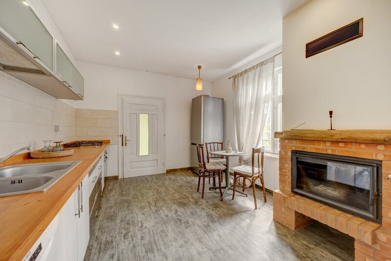 Provita de Sus, Prahova, casa renovata, comision 0 %